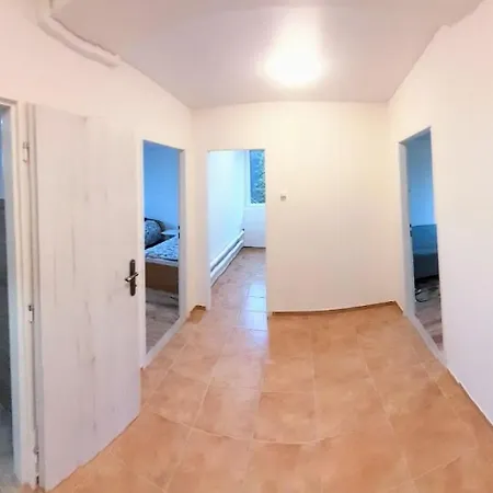 Lev I Sova 公寓式酒店